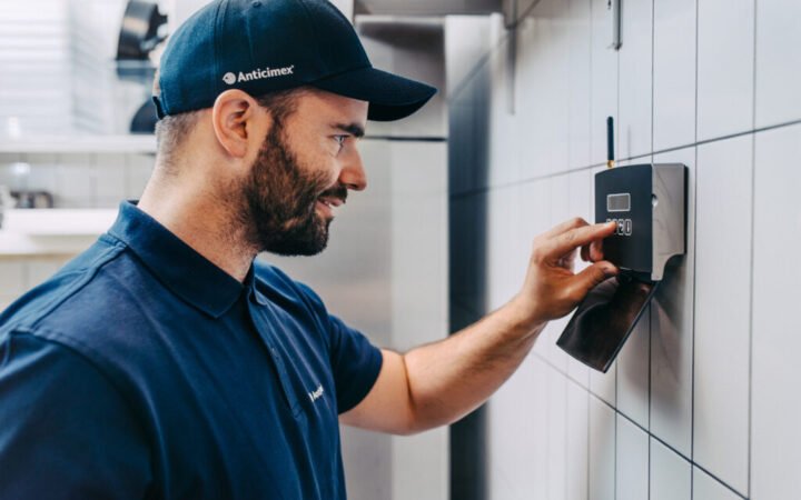 Anticimex Oy / Indoor Quality Service Oy Yritysostot